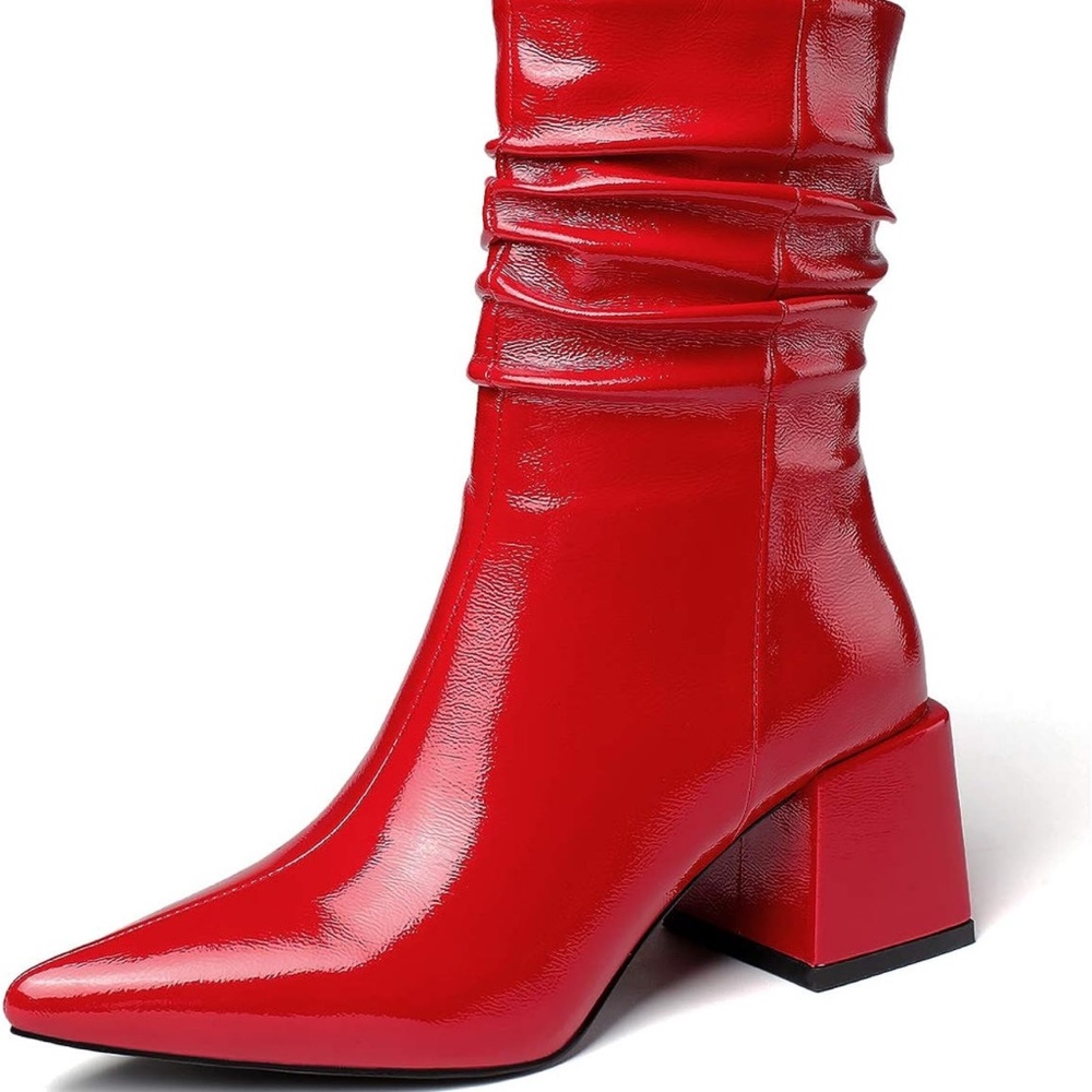 Pointed toe ankle boots
